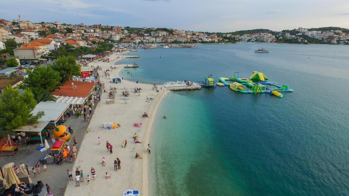 Apartmani Emil Trogir Exterior foto
