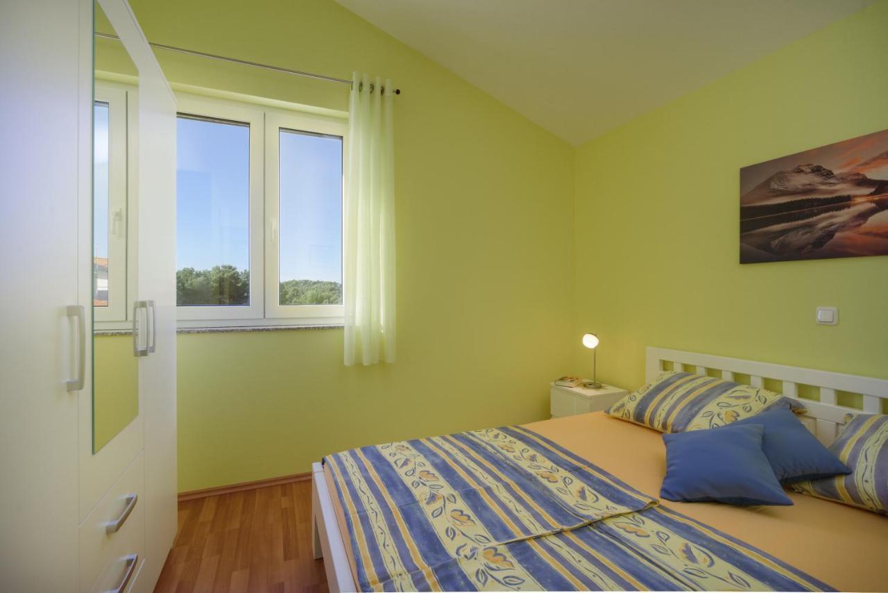 Apartmani Emil Trogir Exterior foto