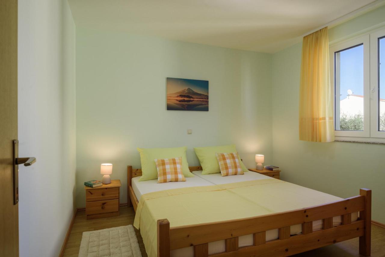 Apartmani Emil Trogir Exterior foto